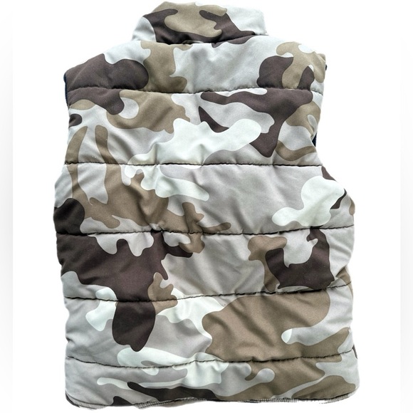 3SixT Boys Camo Fleece Lined Puffer Vest Size 4-5 - Picture 3 of 4